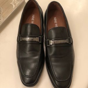Black and silver chain “Nine west” loafer dress shoes.